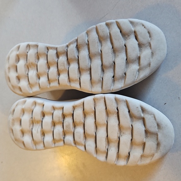 Skechers Slip Ons - Picture 8 of 11